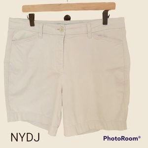 NYDJ - Chino Shorts SZ 14 USA-made